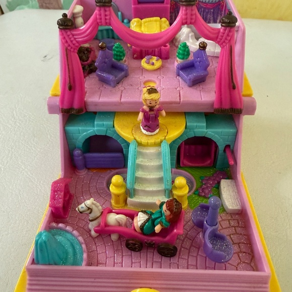 Sparkling Princess Palace Storybook Polly Pocket *COMPLETE* - Picture 2 of 2